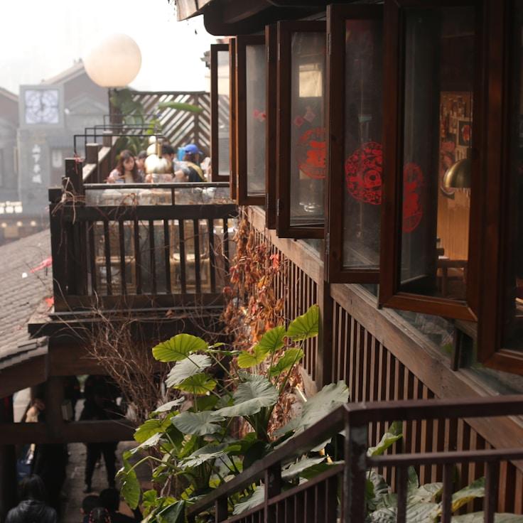 Family-friendly dining with comfortable seating